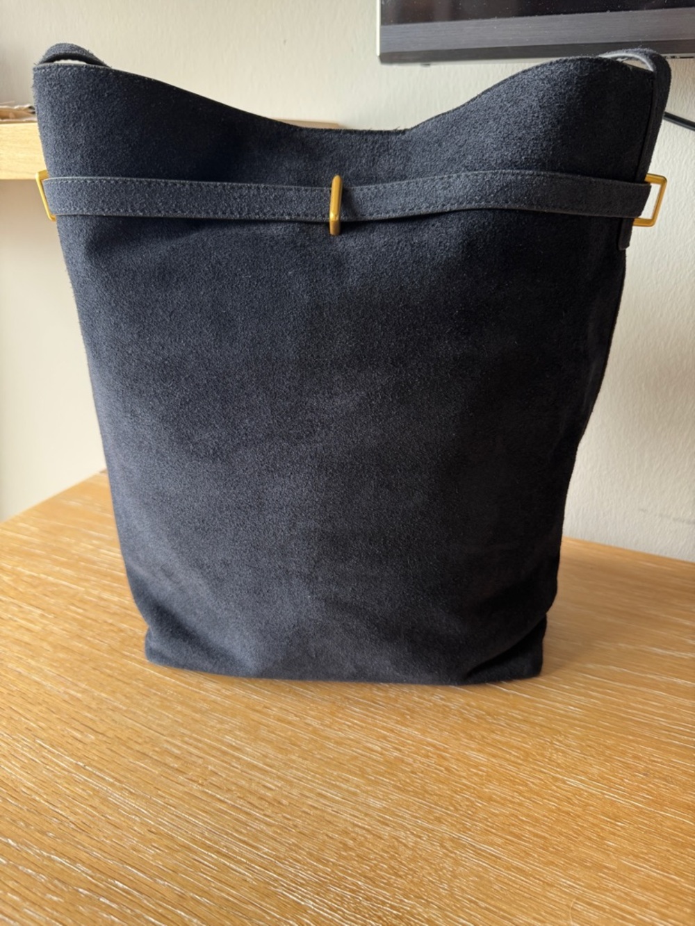 NWT MADEWELL Essential Belted Bucket Tote Juniper Berry Navy Suede NX034 - Picture 7 of 15